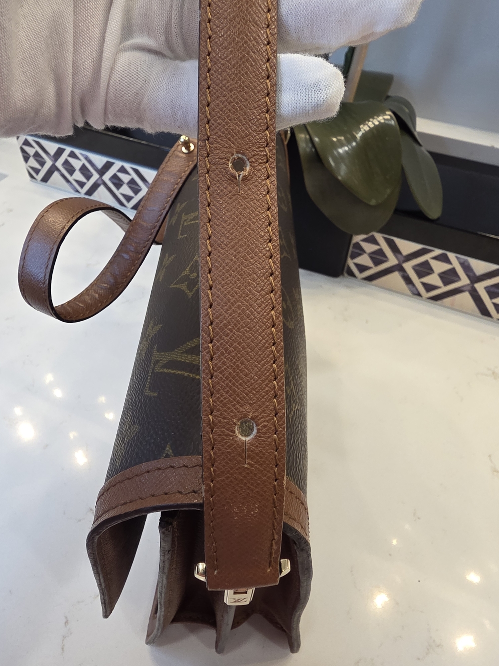 Louis Vuitton Monogram Canvas Crossbody Bag in Brown - Picture 14 of 15